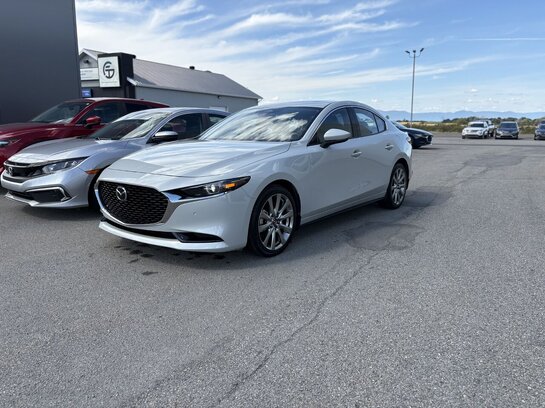 MAZDA 3 GT GT TA BA 2024 Gris MAZDA 3 GT GT TA BA 2024 Gris